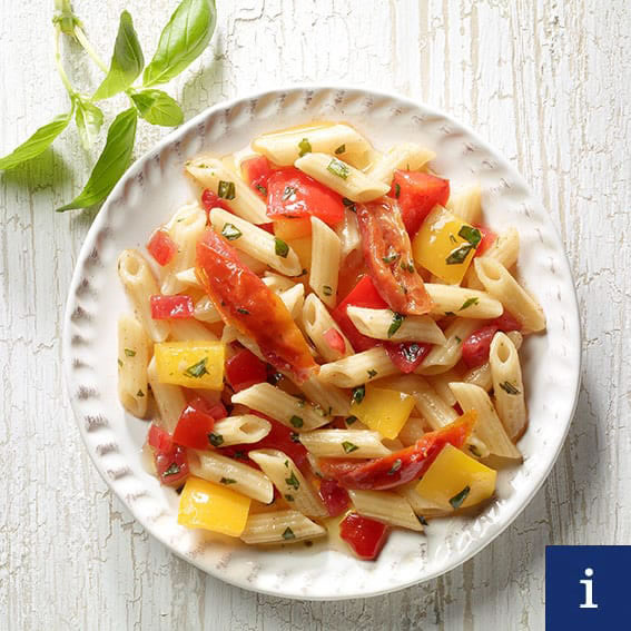 Mediterraner Nudelsalat
